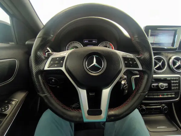 Mercedes-Benz A 180 (BlueEFFICIENCY) AMG Sport 40