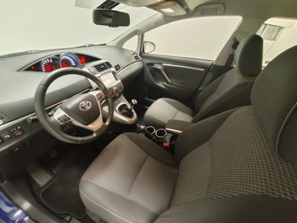 Toyota Corolla Verso 1.6 D-4D 5L S&S Comfort 28