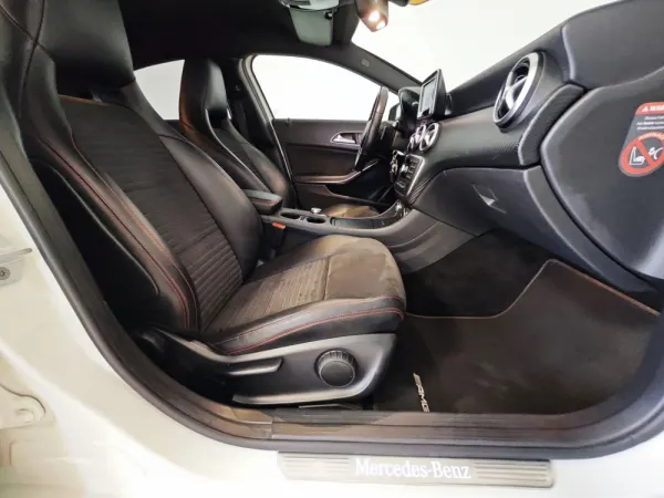 Mercedes-Benz A 180 Autotronic 30