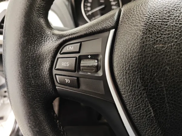 BMW 116 dA Line Sport 27