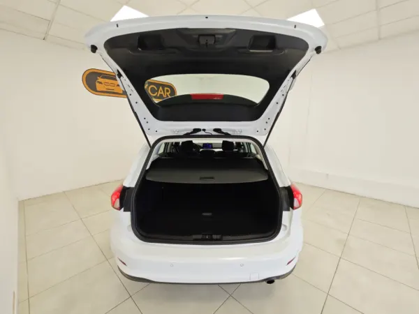 Ford Focus SW 1.0 EcoBoost MHEV Connected 50