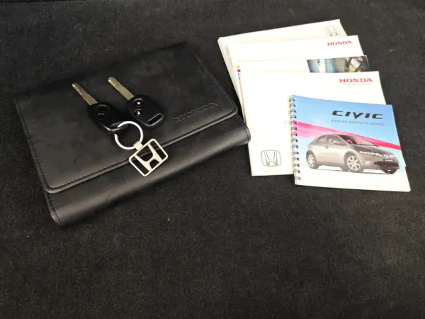 Honda Civic 1.8 VTEC Sport 10