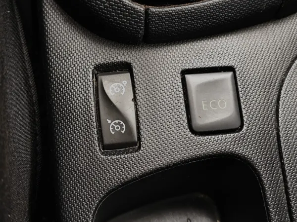 Renault Clio 1.5 dCi Limited 28