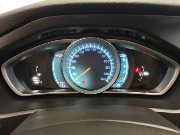 Volvo V40 1.6 D2 Summum Eco 28