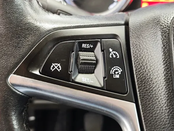 Opel Astra 1.3 CDTi Executive 32