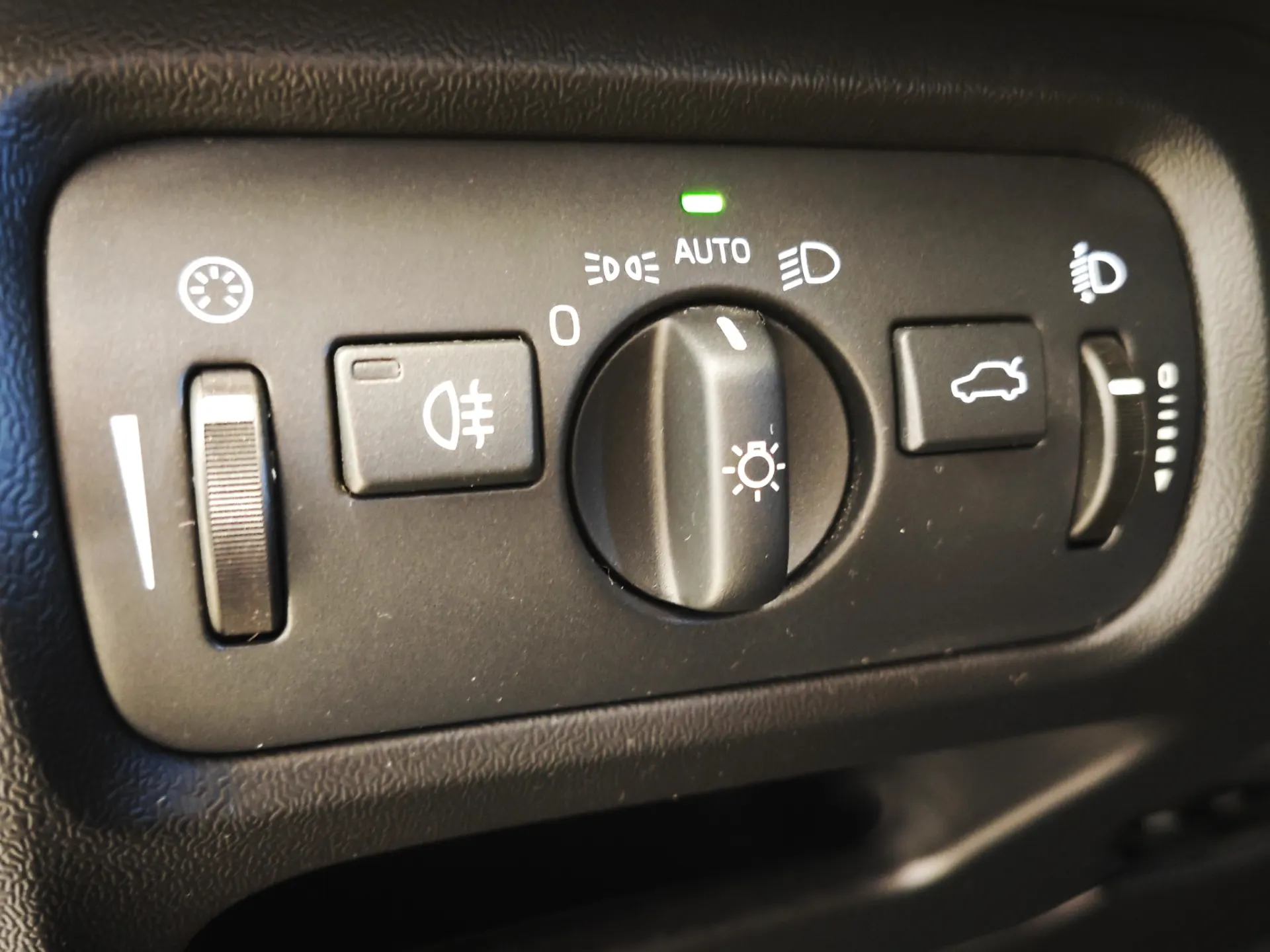 Volvo V40 1.6 D2 Summum Eco 35