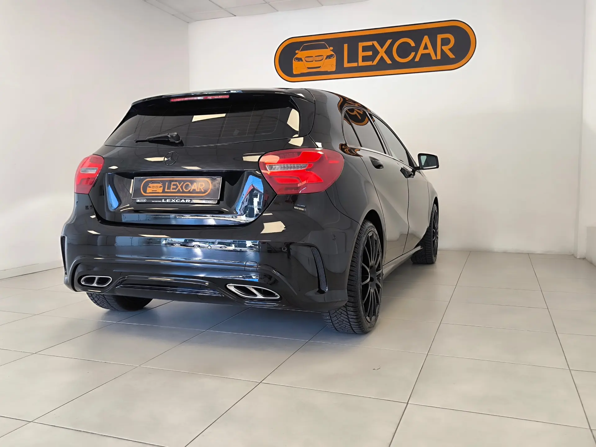 Mercedes-Benz A 180 CDI (BlueEFFICIENCY) AMG 32