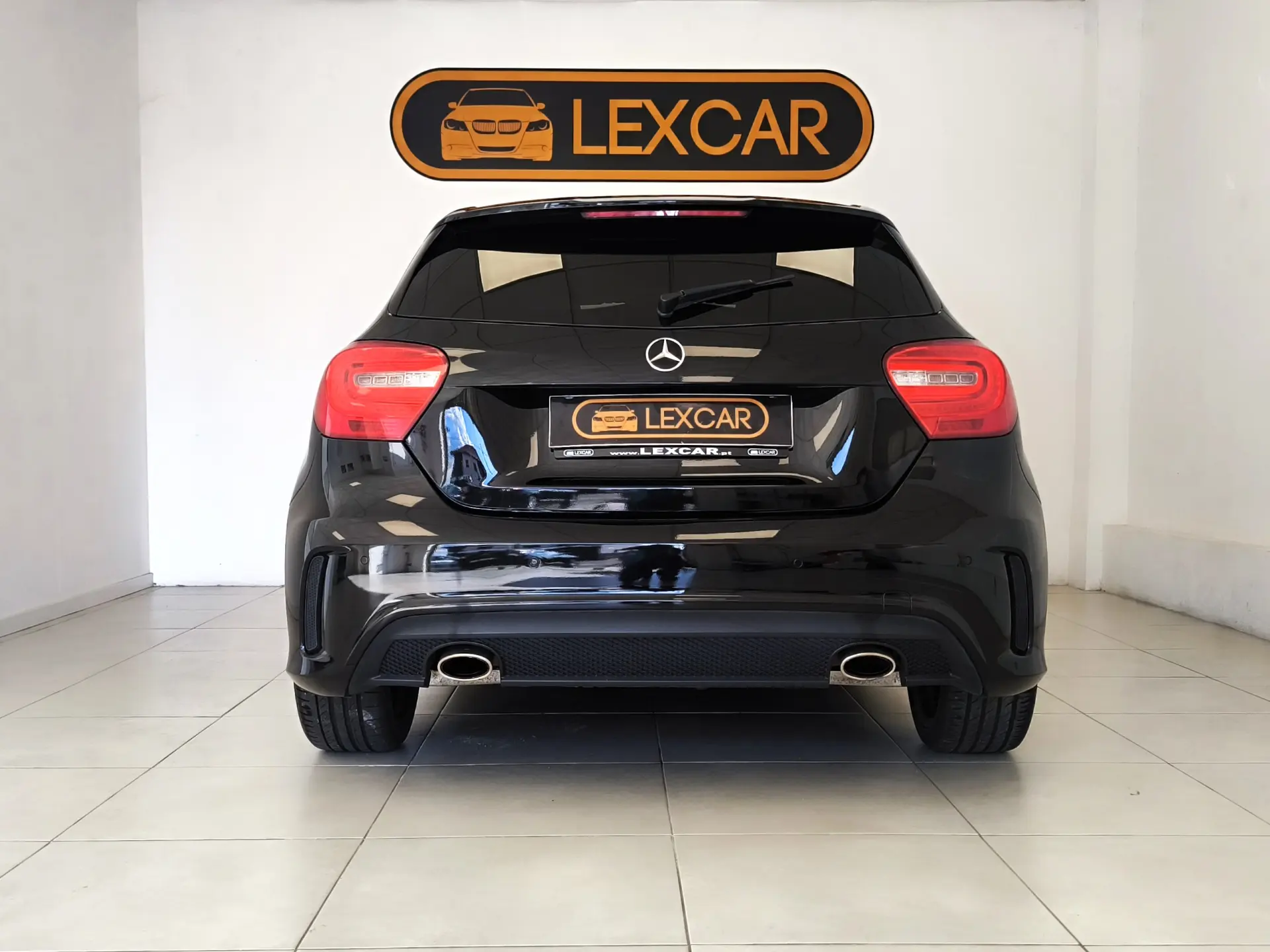Mercedes-Benz A 180 (BlueEFFICIENCY) AMG Sport 33