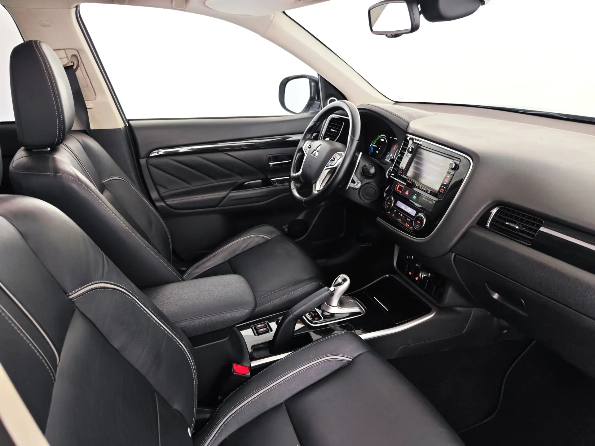 Mitsubishi Outlander 2.0 PHEV Instyle 51