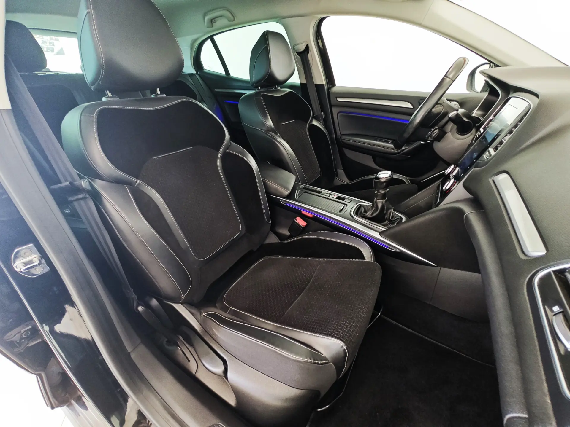 Renault Mégane ENERGY TCe 130 INTENS 6