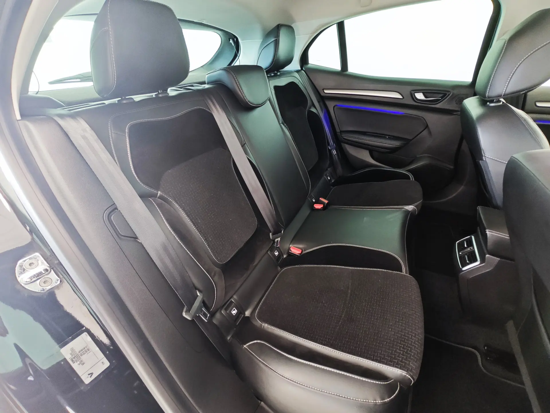 Renault Mégane ENERGY TCe 130 INTENS 9