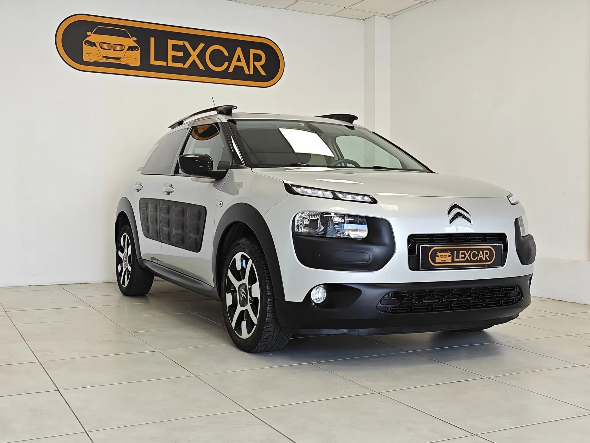 Citroën C4 Cactus 1.2 PureTech Shine 7