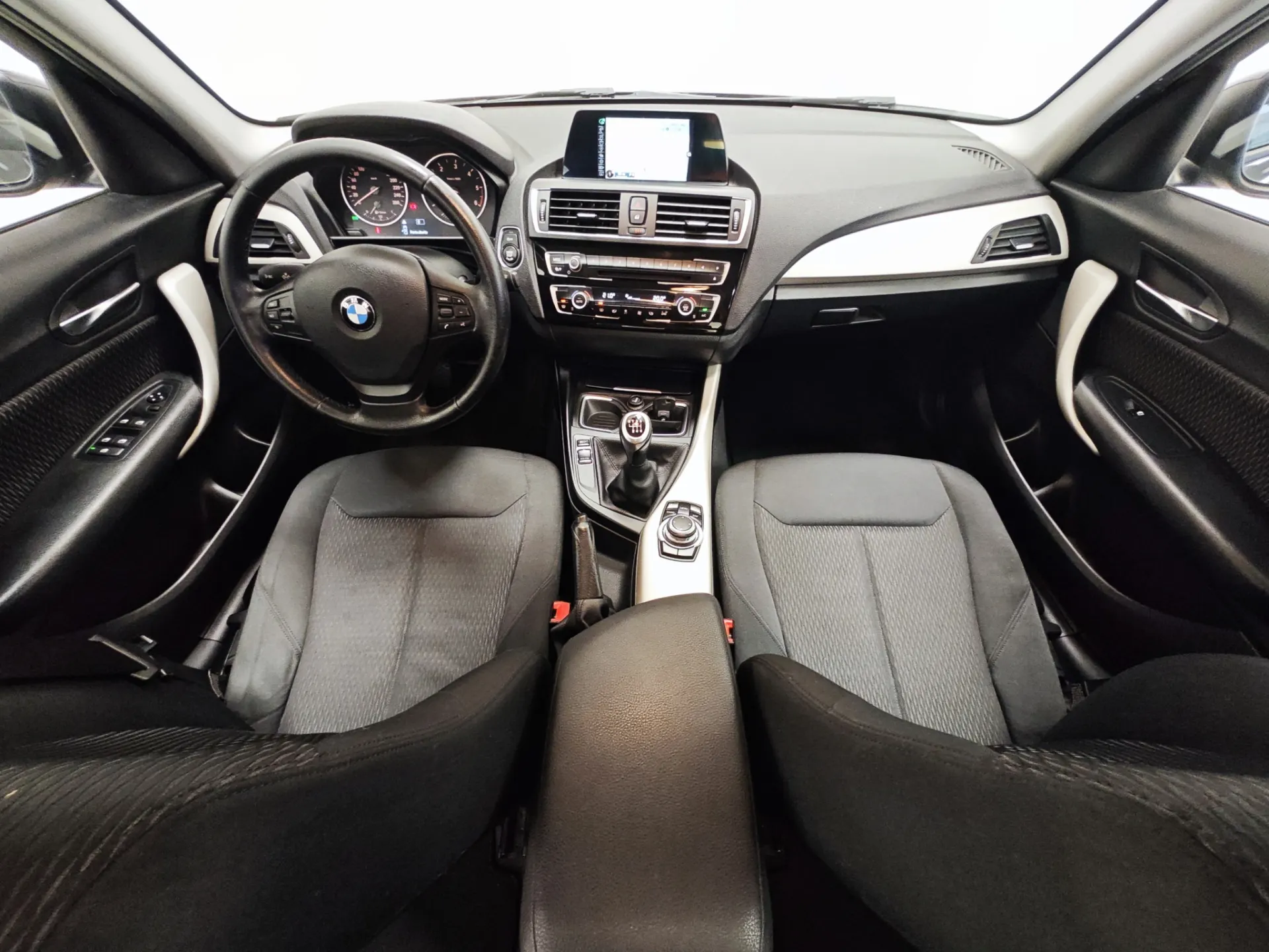 BMW 114 d Line Sport 7