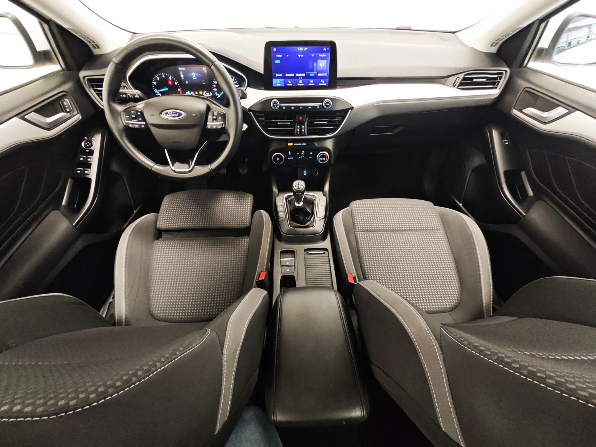 Ford Focus SW 1.0 EcoBoost MHEV Connected 5