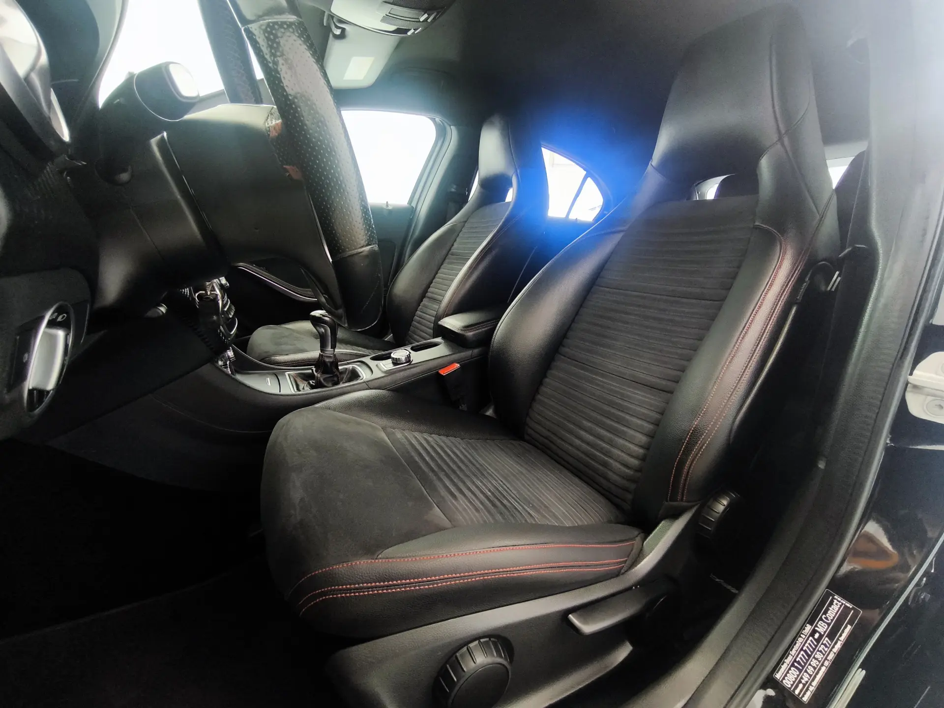 Mercedes-Benz A 180 (BlueEFFICIENCY) AMG Sport 7