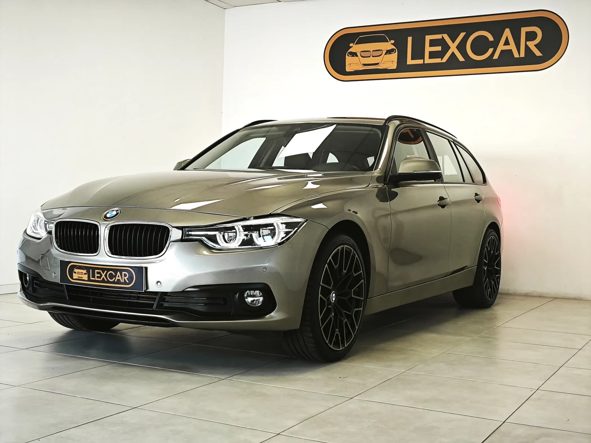 BMW 318 d Touring Line Luxury 19