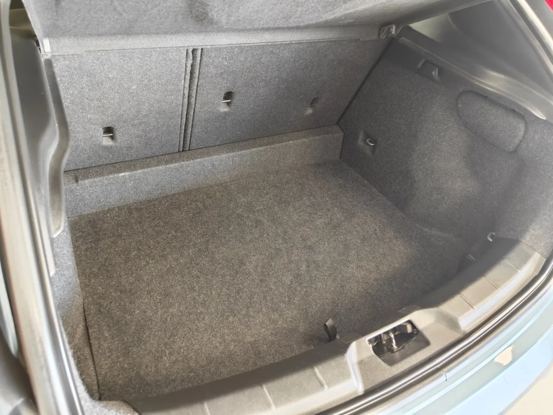 Volvo V40 1.6 D2 Momentum 47