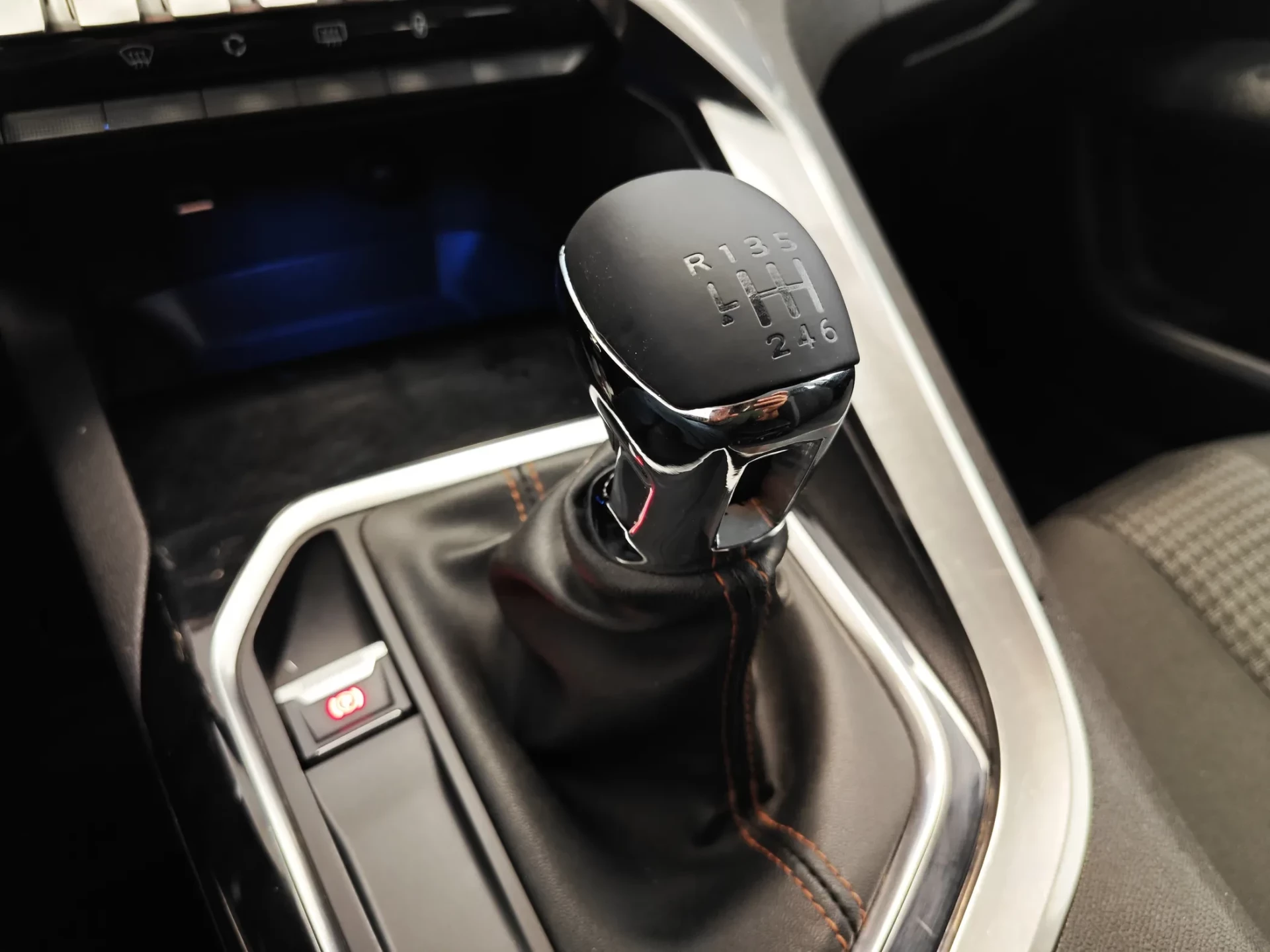 Peugeot 3008 BlueHDi 130 Stop & Start Active Pack 22