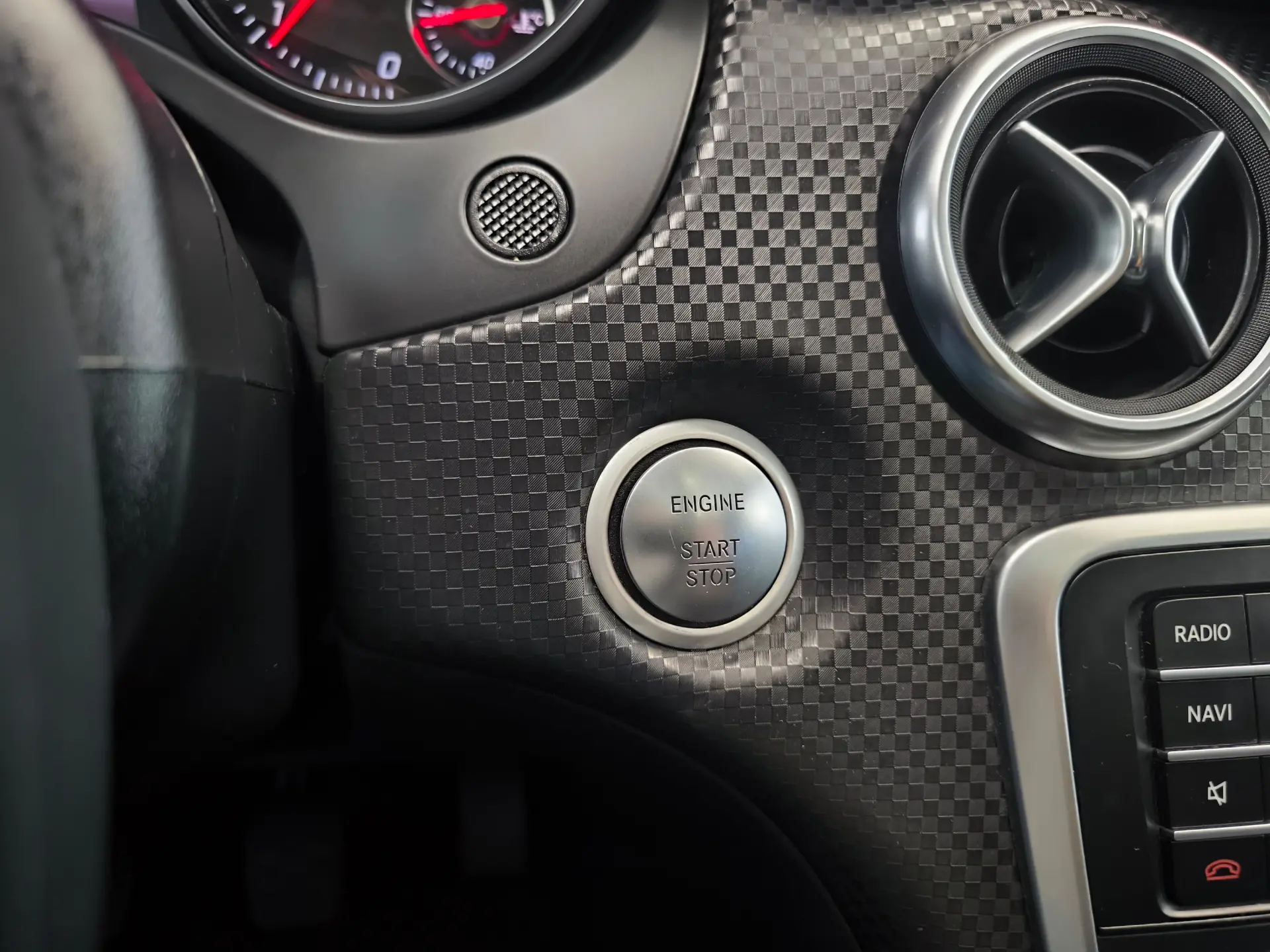 Mercedes-Benz A 180 CDI (BlueEFFICIENCY) AMG 51