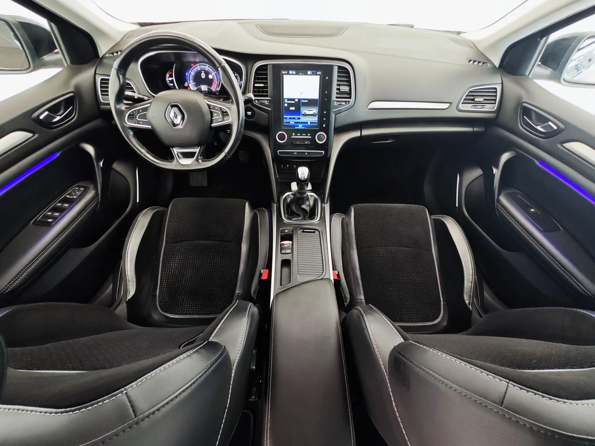 Renault Mégane ENERGY TCe 130 INTENS 31