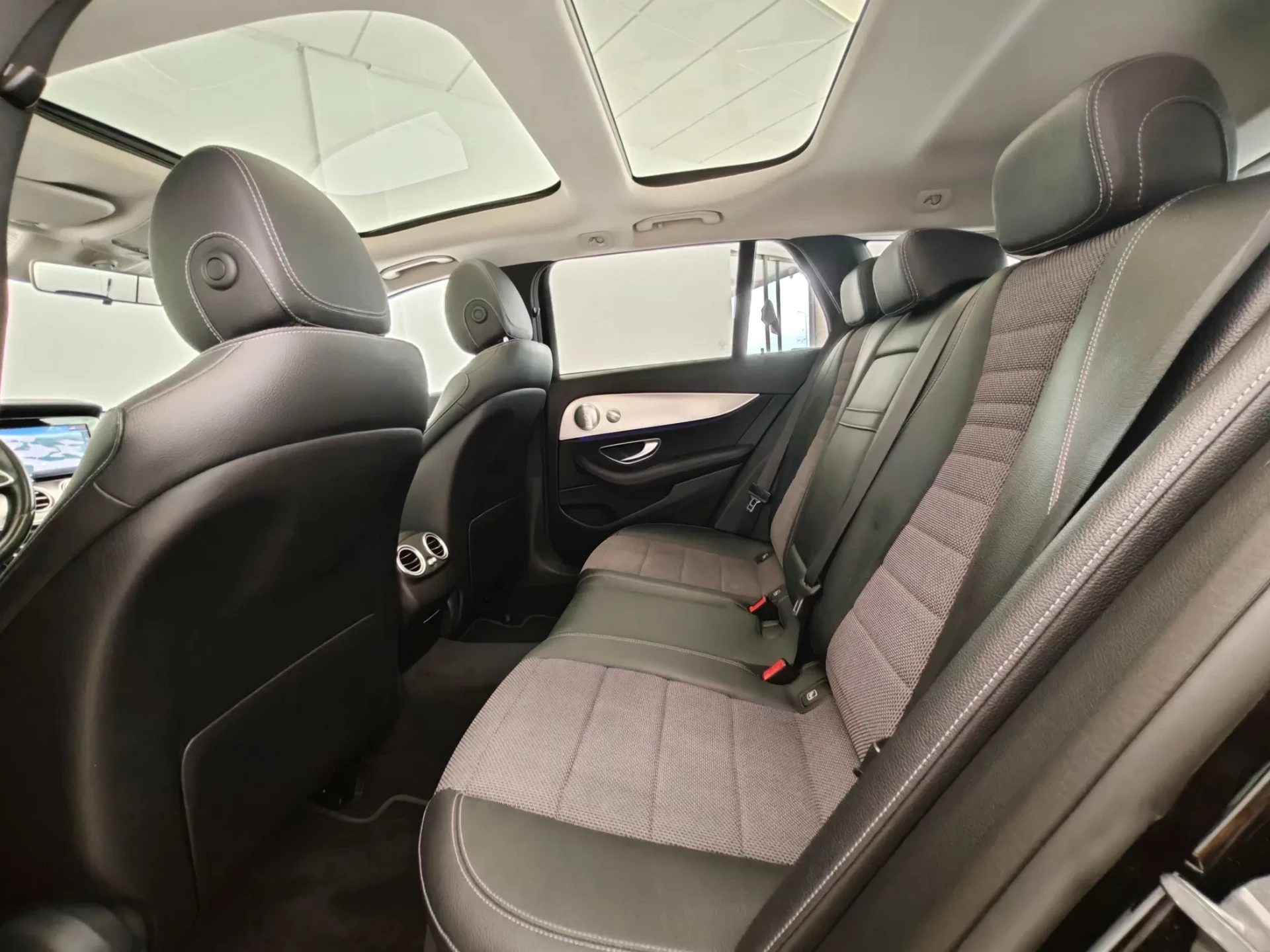 Mercedes-Benz E 220 71