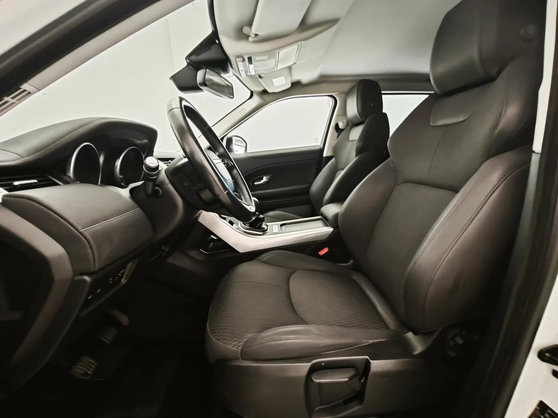 Land Rover Range Rover Evoque TD4 SE Dynamic 38