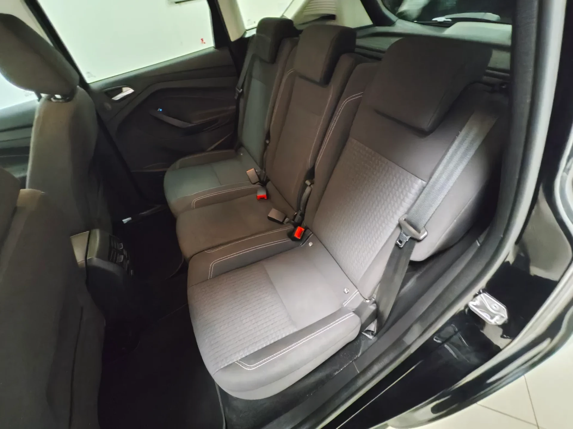 Ford C-Max 1.5 TDCi S&S Trend 8