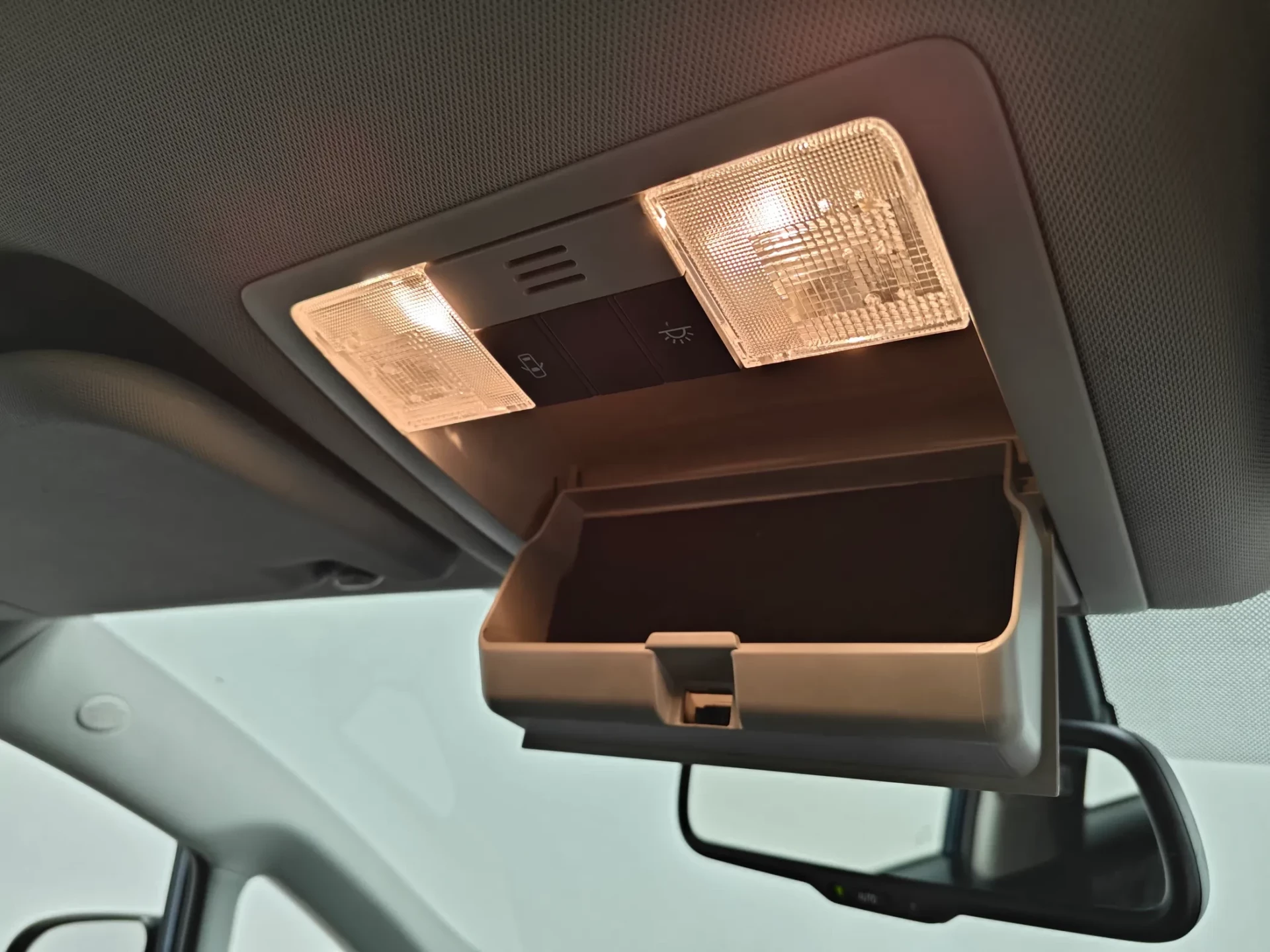 Toyota Corolla Verso 1.6 D-4D 5L S&S Comfort 38