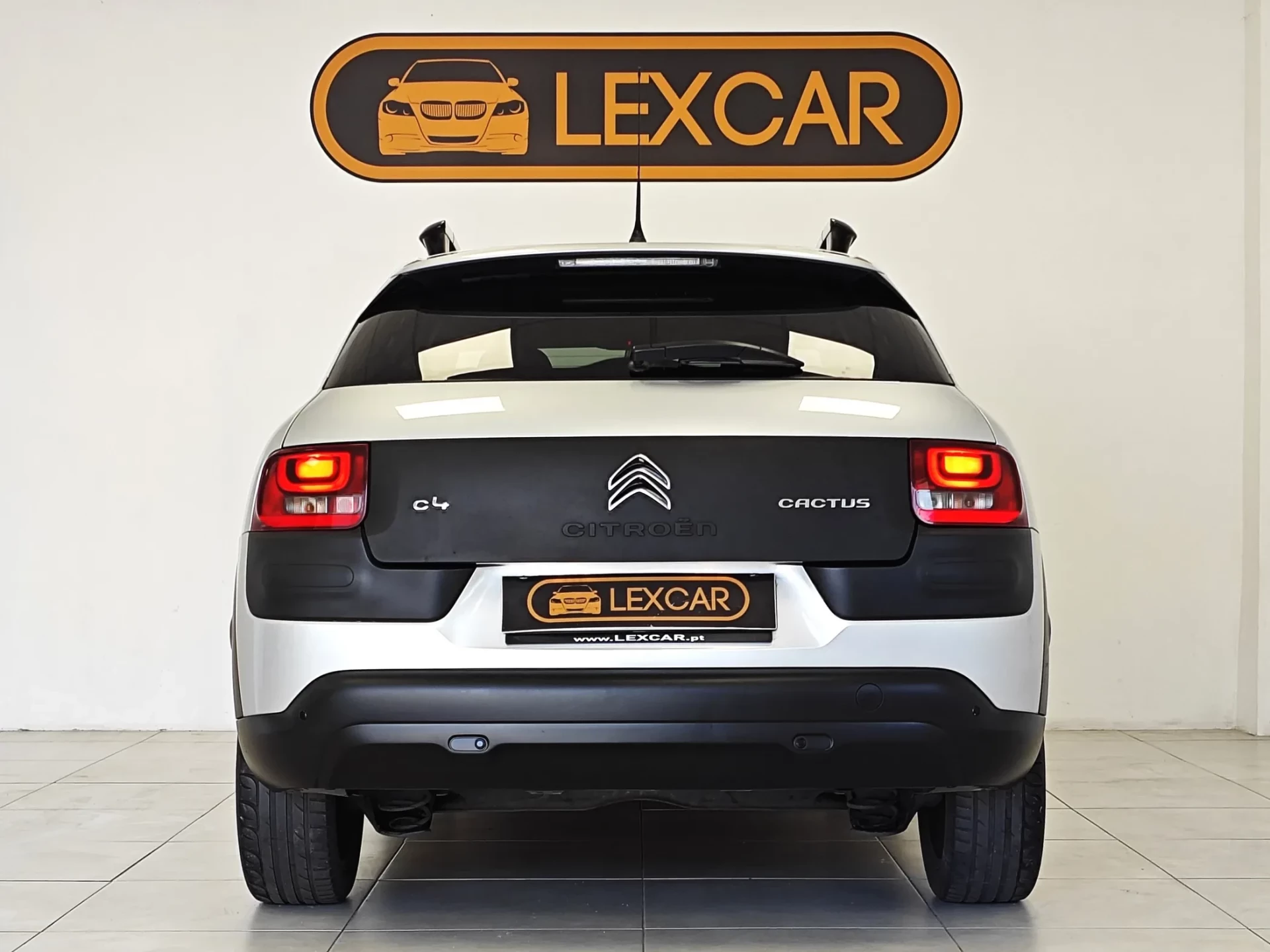 Citroën C4 Cactus 1.2 PureTech Shine 36