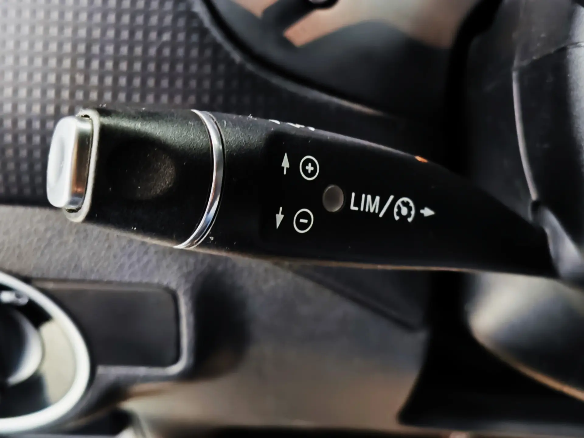 Mercedes-Benz A 180 CDi BE AMG Line Aut. 26