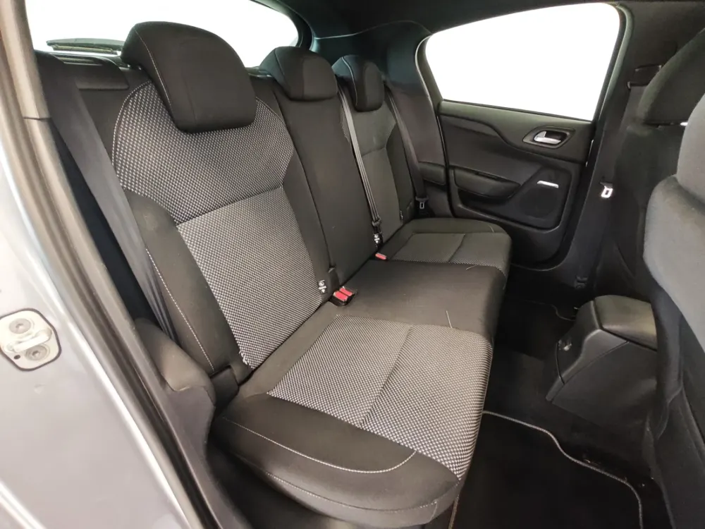 Citroën DS4 Crossback PureTech 130 S&S 33