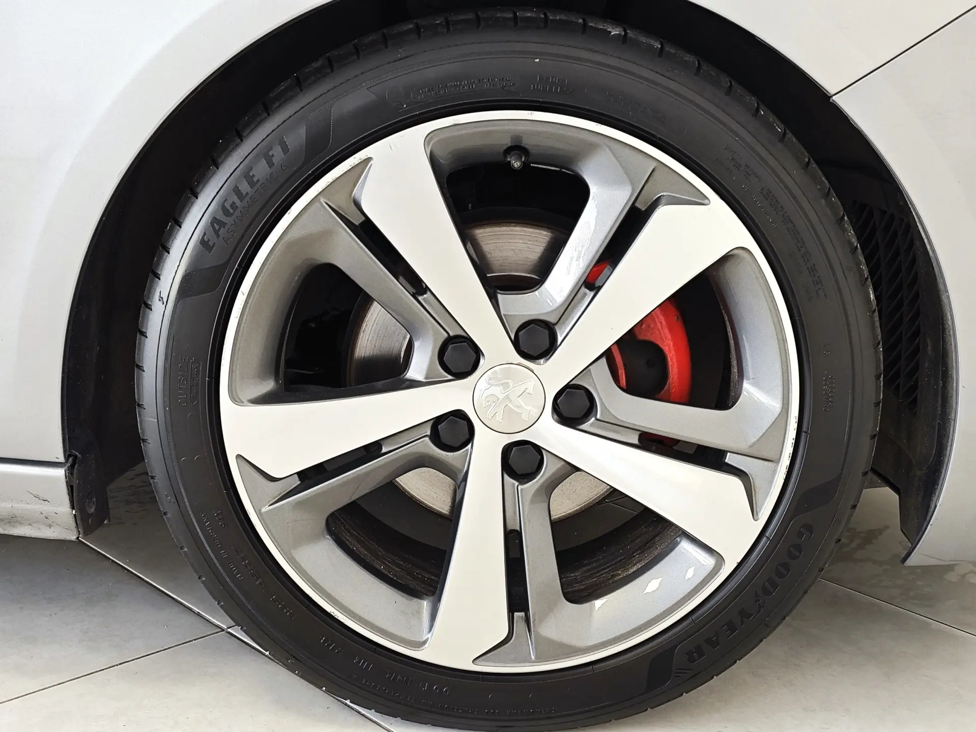 Peugeot 308 1.2 PureTech Allure Pack 5