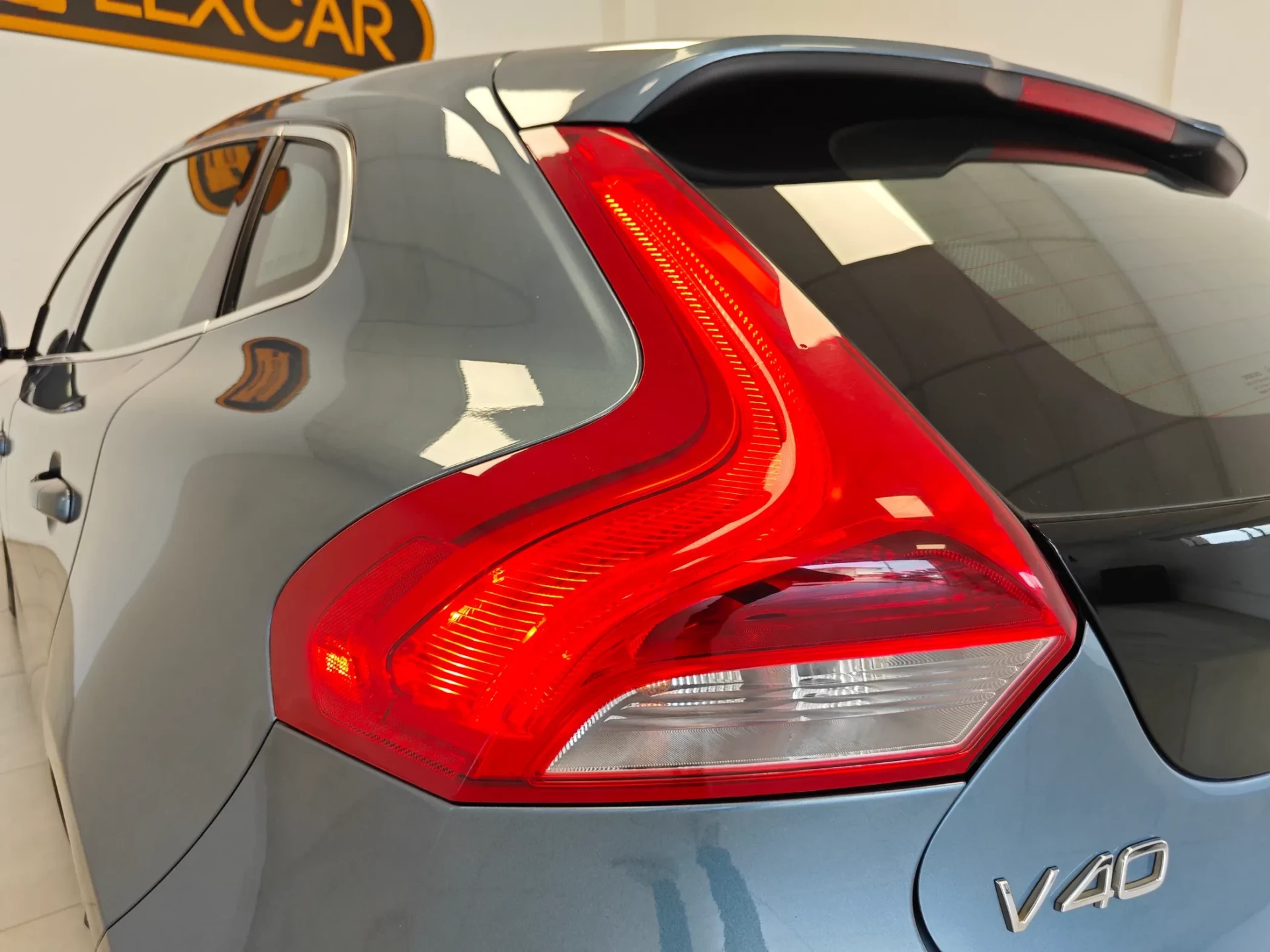 Volvo V40 1.6 D2 Momentum 56