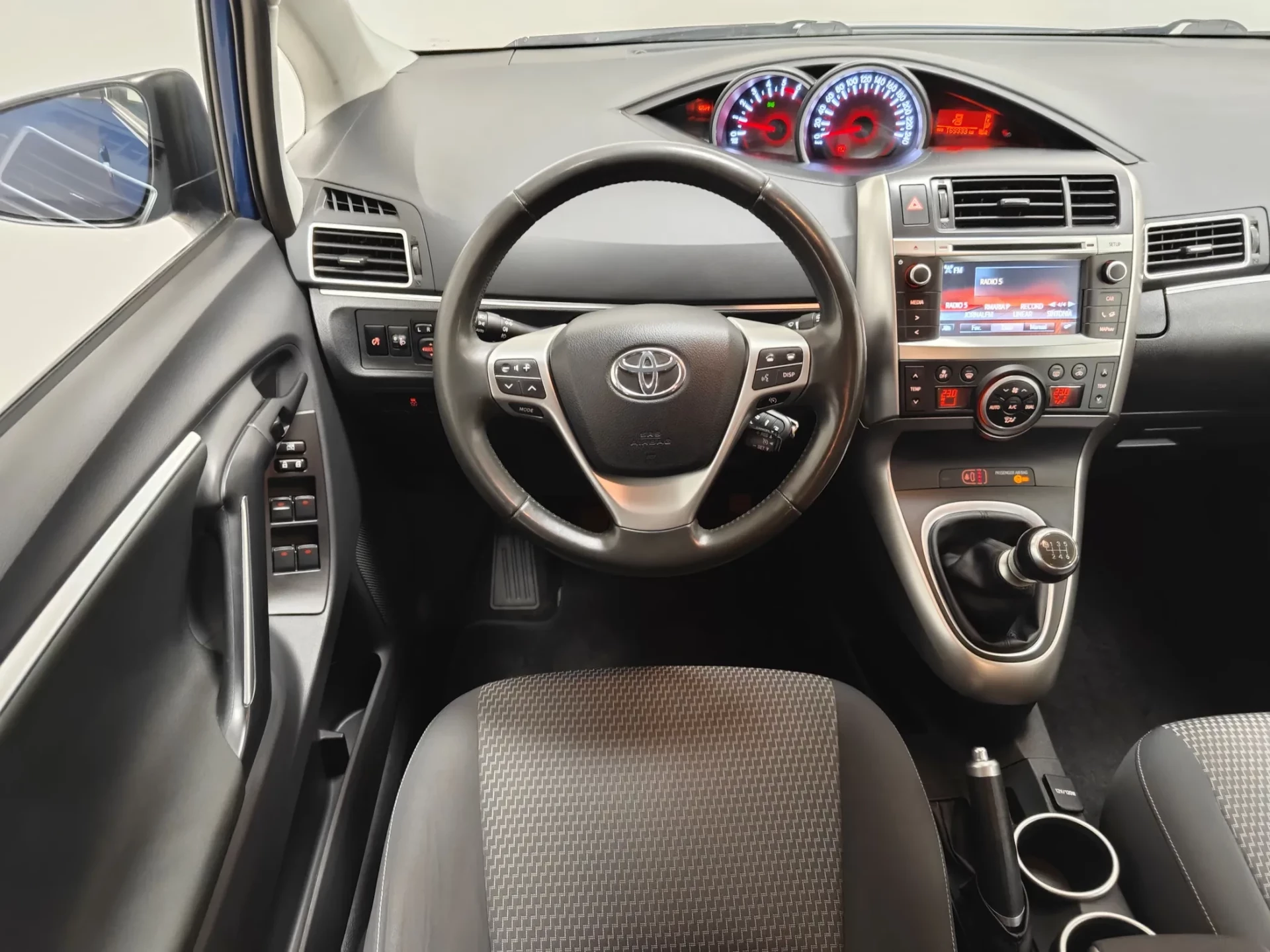 Toyota Corolla Verso 1.6 D-4D 5L S&S Comfort 31
