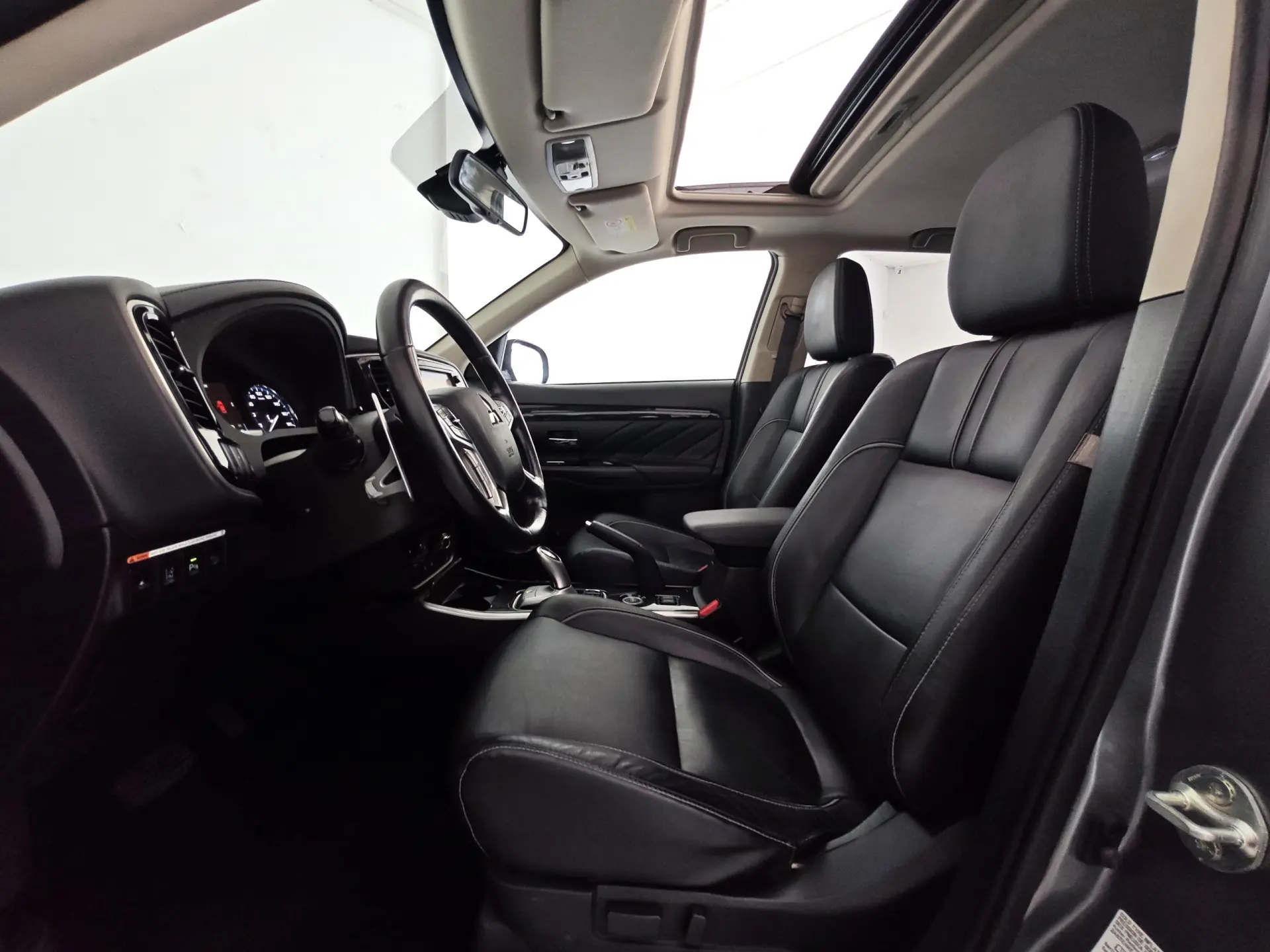 Mitsubishi Outlander 2.0 PHEV Instyle 5