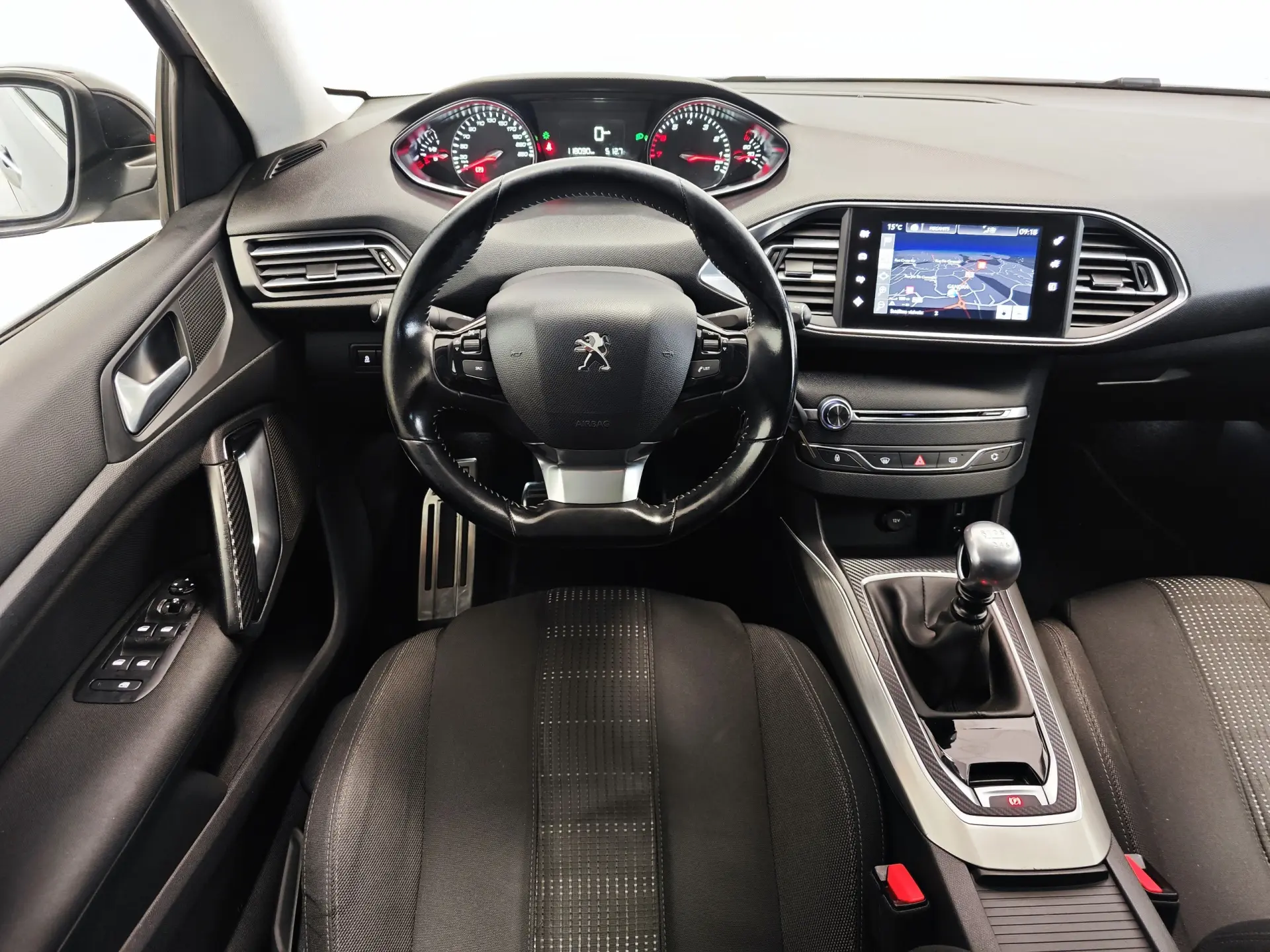 Peugeot 308 1.2 PureTech Allure Pack 24