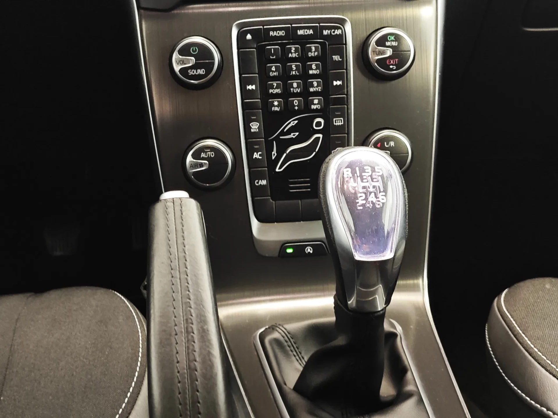 Volvo V40 1.6 D2 Momentum 25