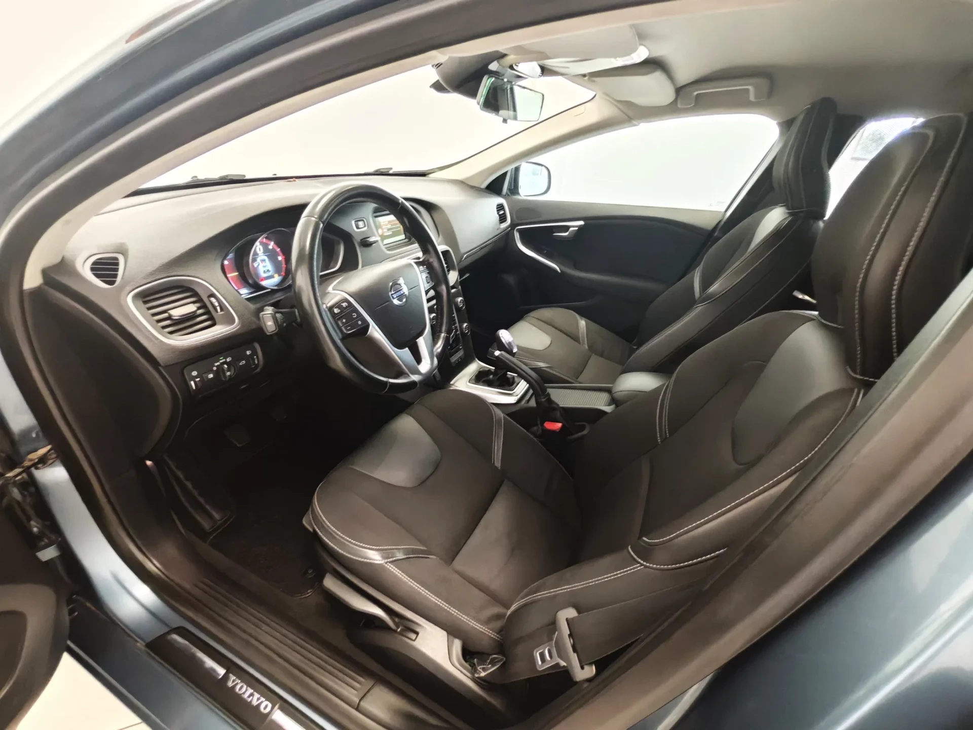 Volvo V40 1.6 D2 Momentum 5