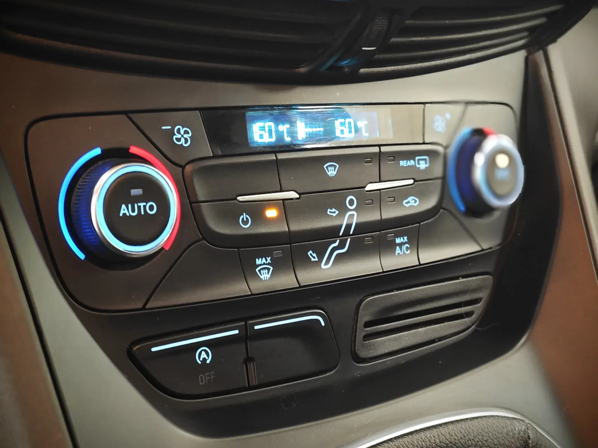 Ford C-Max 1.5 TDCi S&S Trend 44