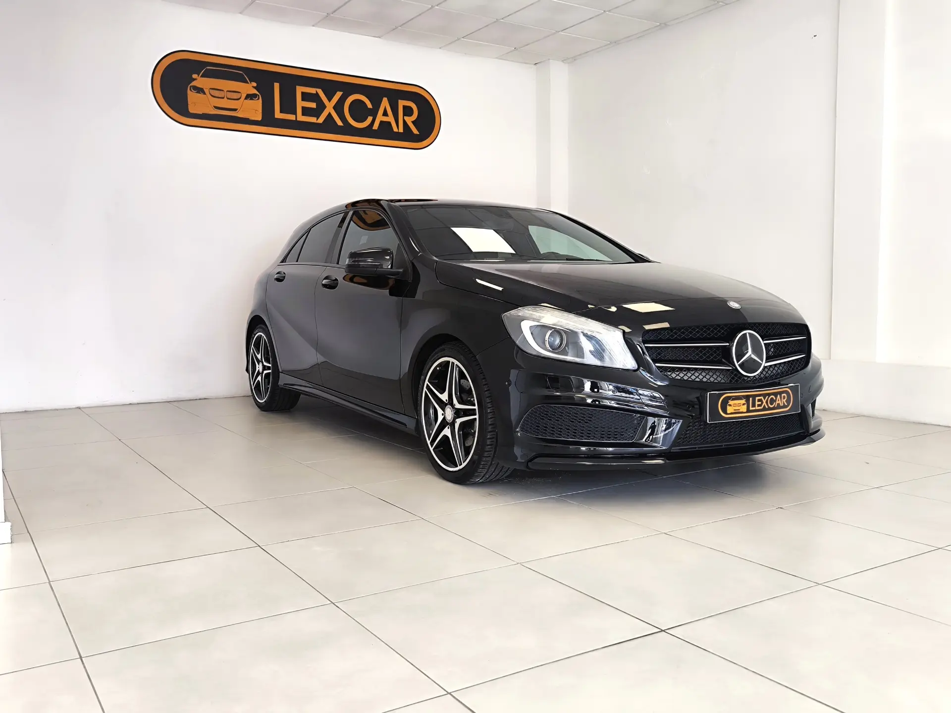 Mercedes-Benz A 180 (BlueEFFICIENCY) AMG Sport 19