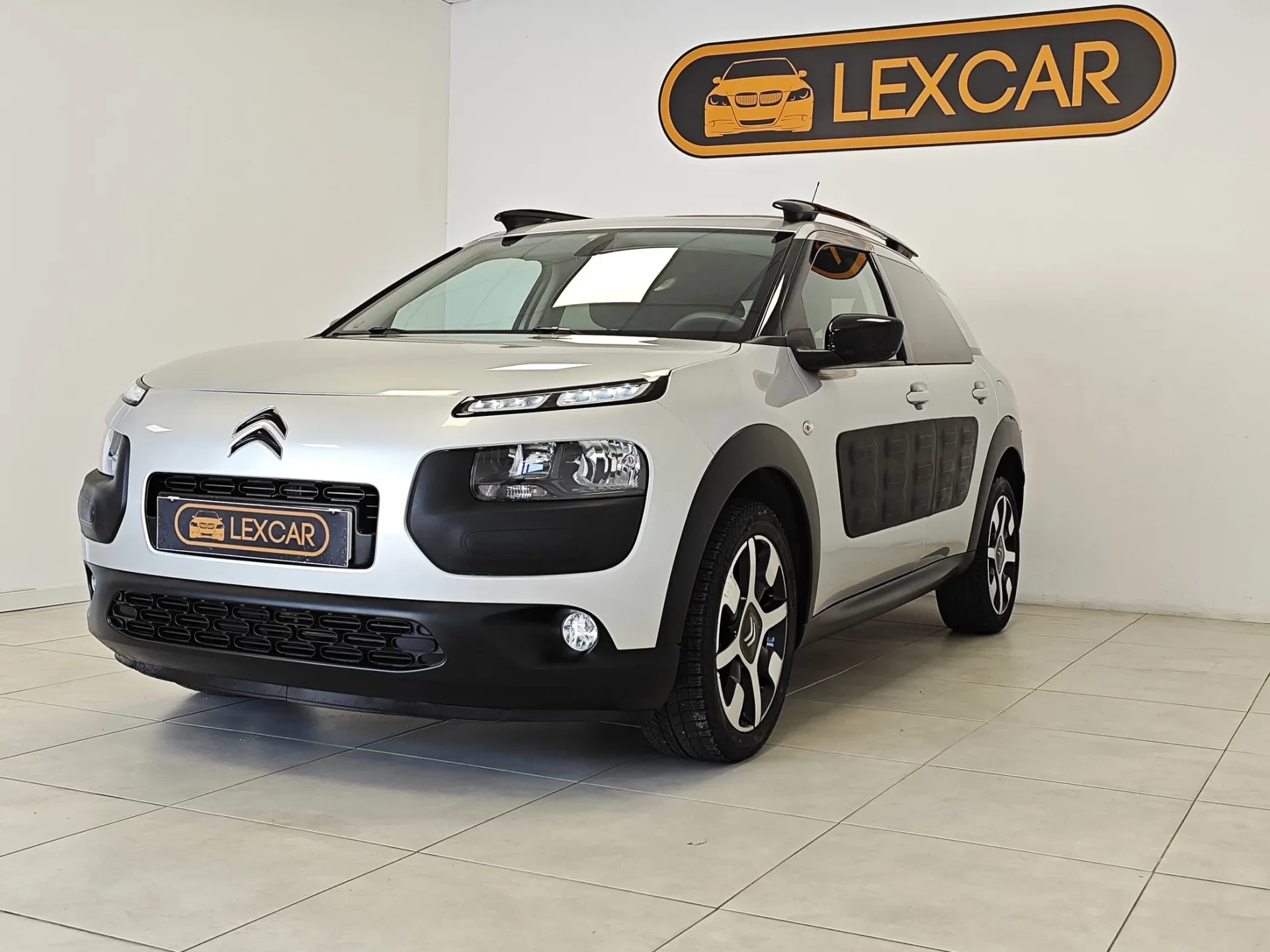 Citroën C4 Cactus 1.2 PureTech Shine 8