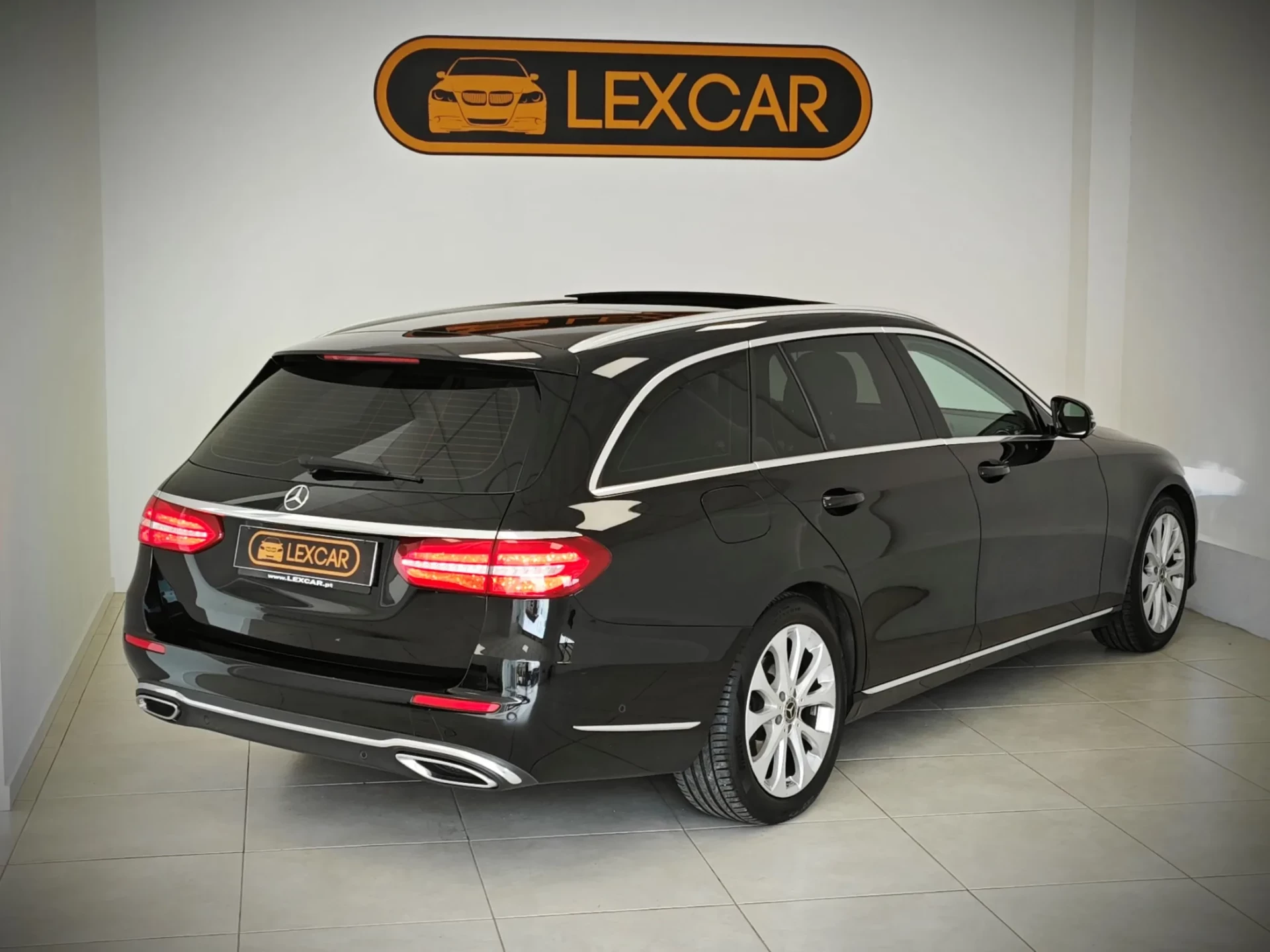 Mercedes-Benz E 220 2