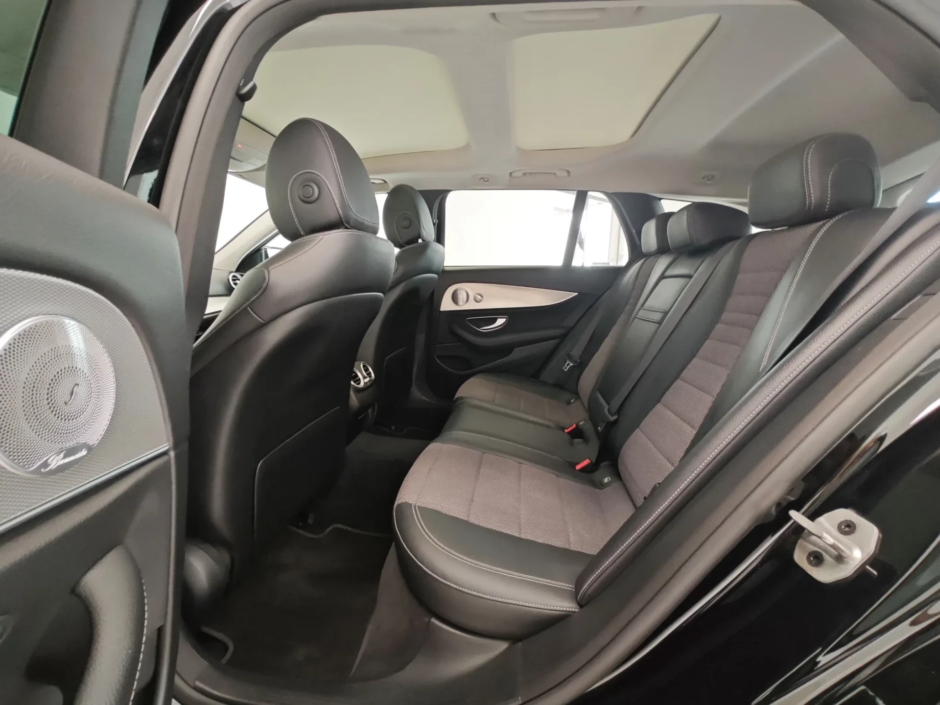 Mercedes-Benz E 220 9