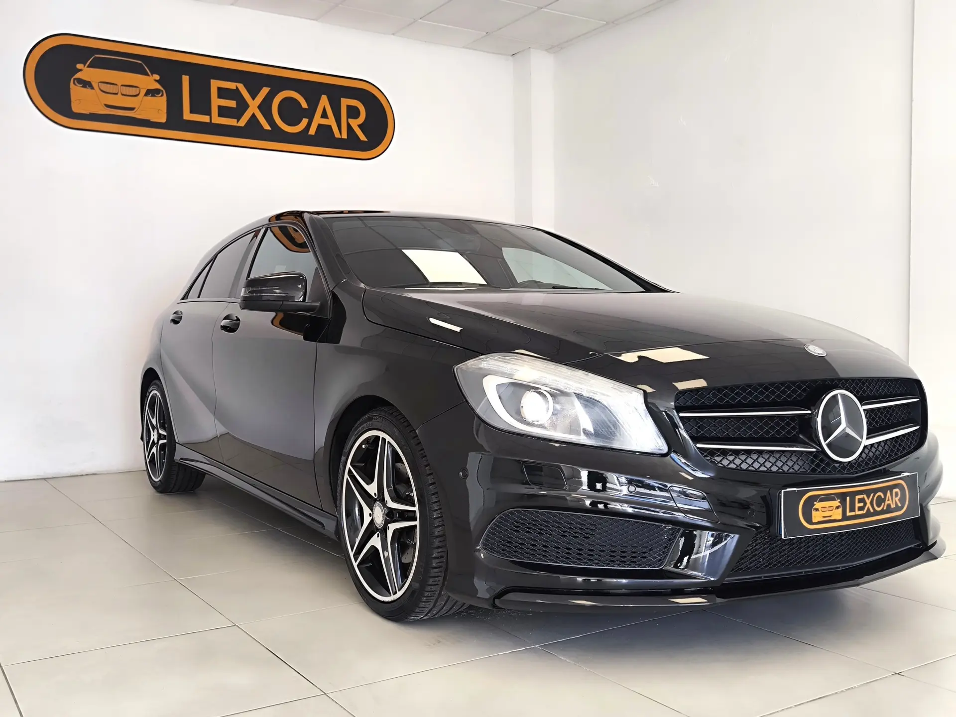 Mercedes-Benz A 180 (BlueEFFICIENCY) AMG Sport 29