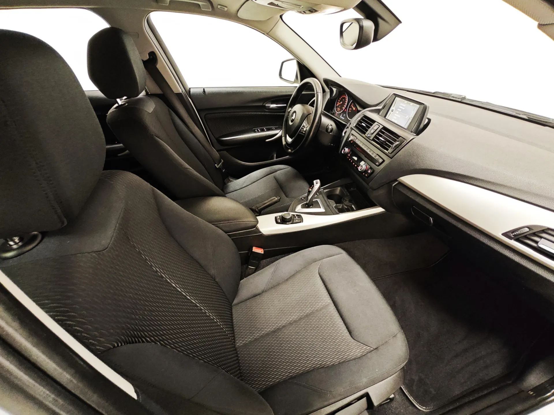 BMW 116 dA Line Sport 38