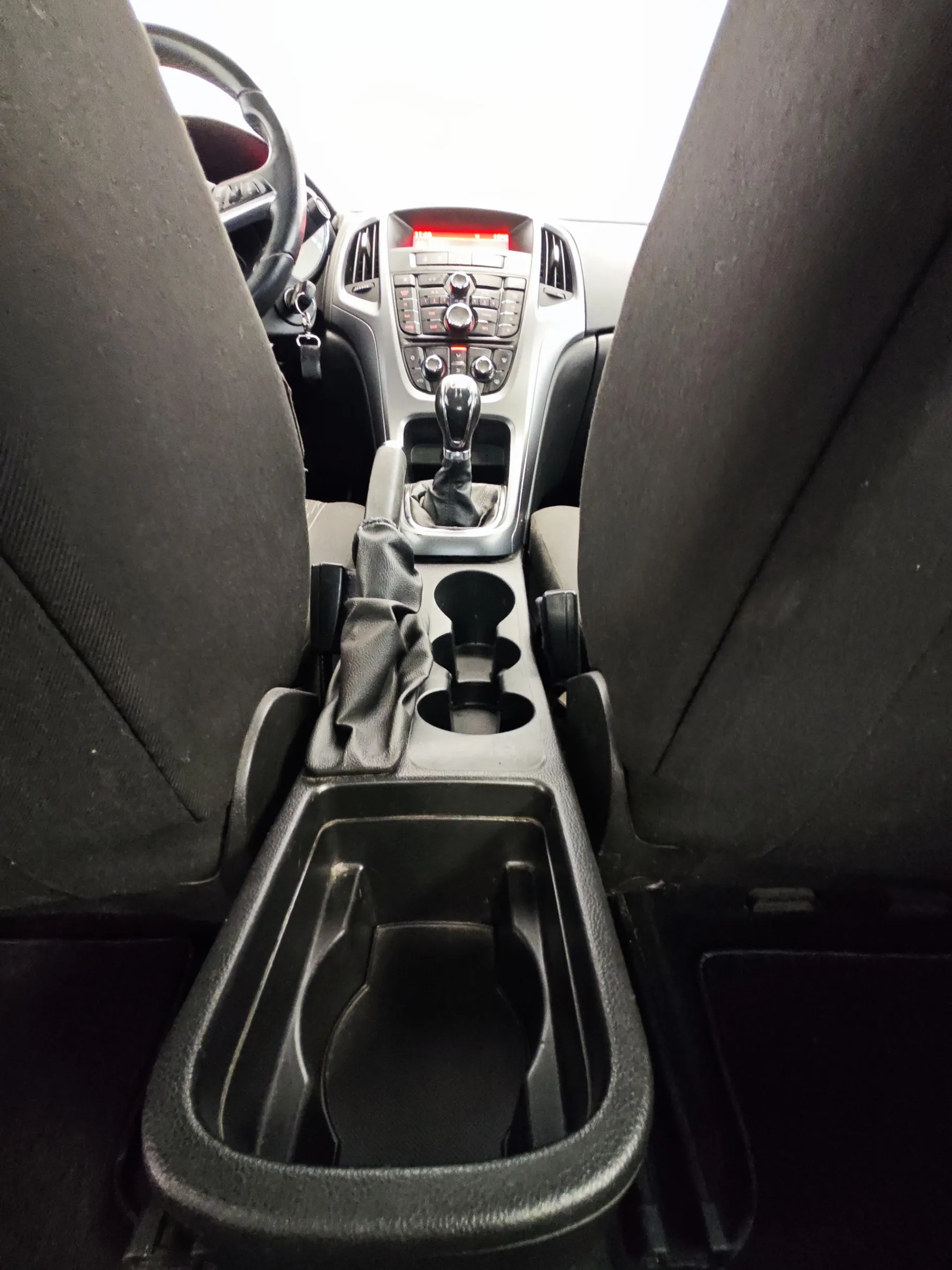 Opel Astra 1.3 CDTi Executive 44