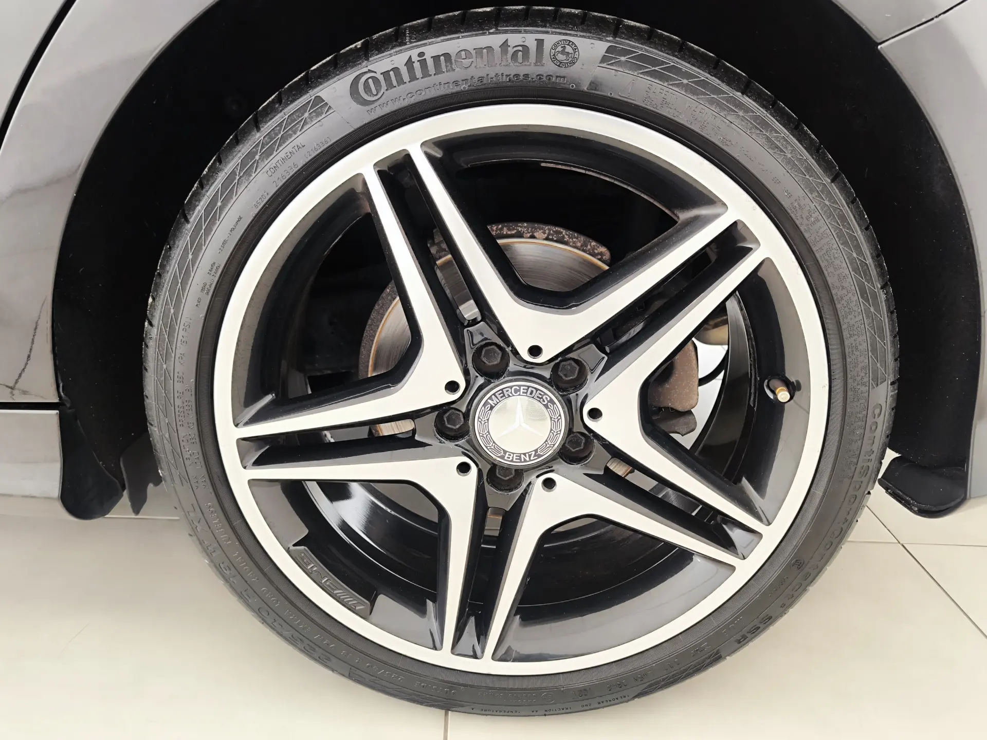 Mercedes-Benz A 180 (BlueEFFICIENCY) AMG Sport 11