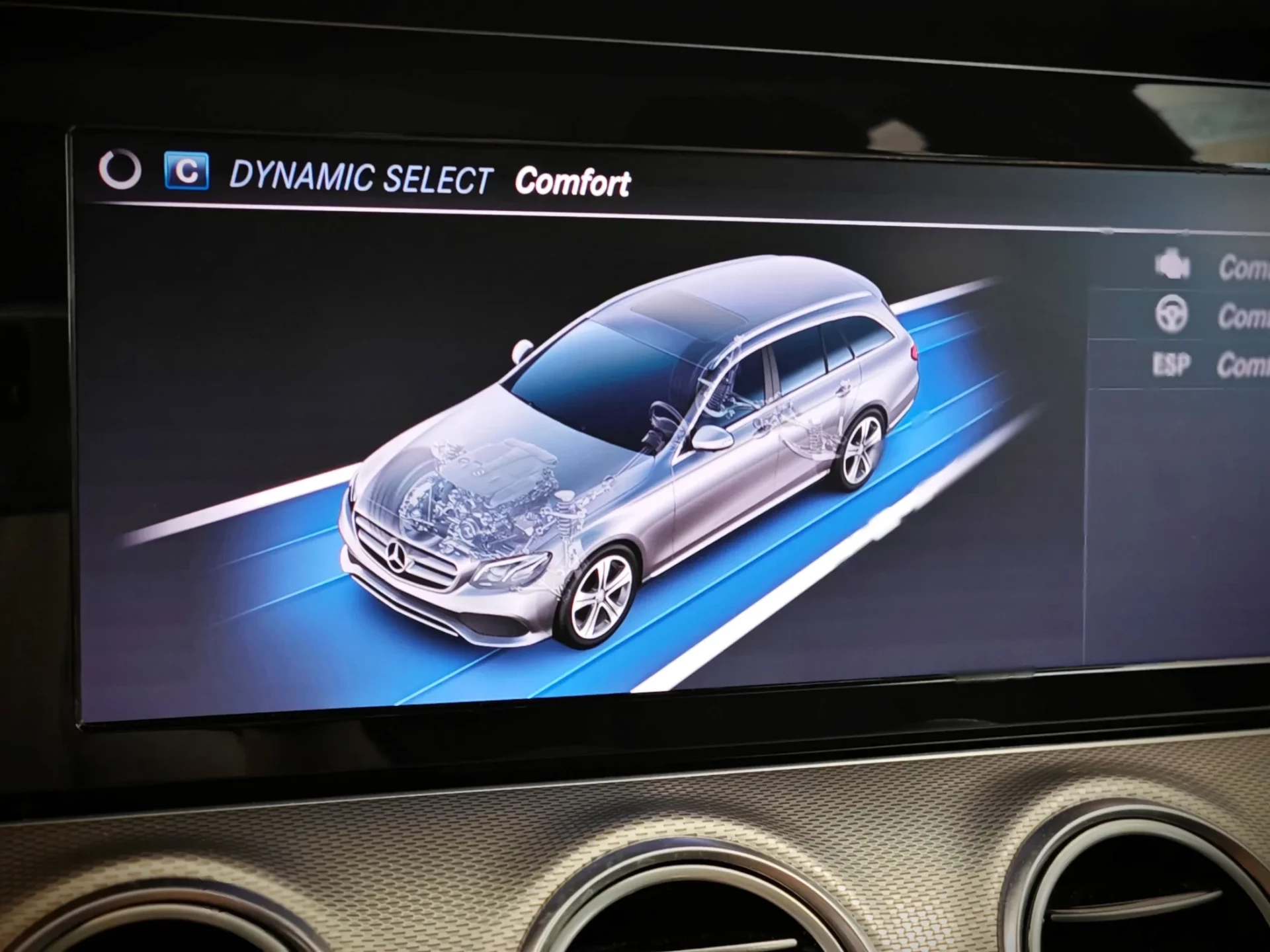 Mercedes-Benz E 220 53