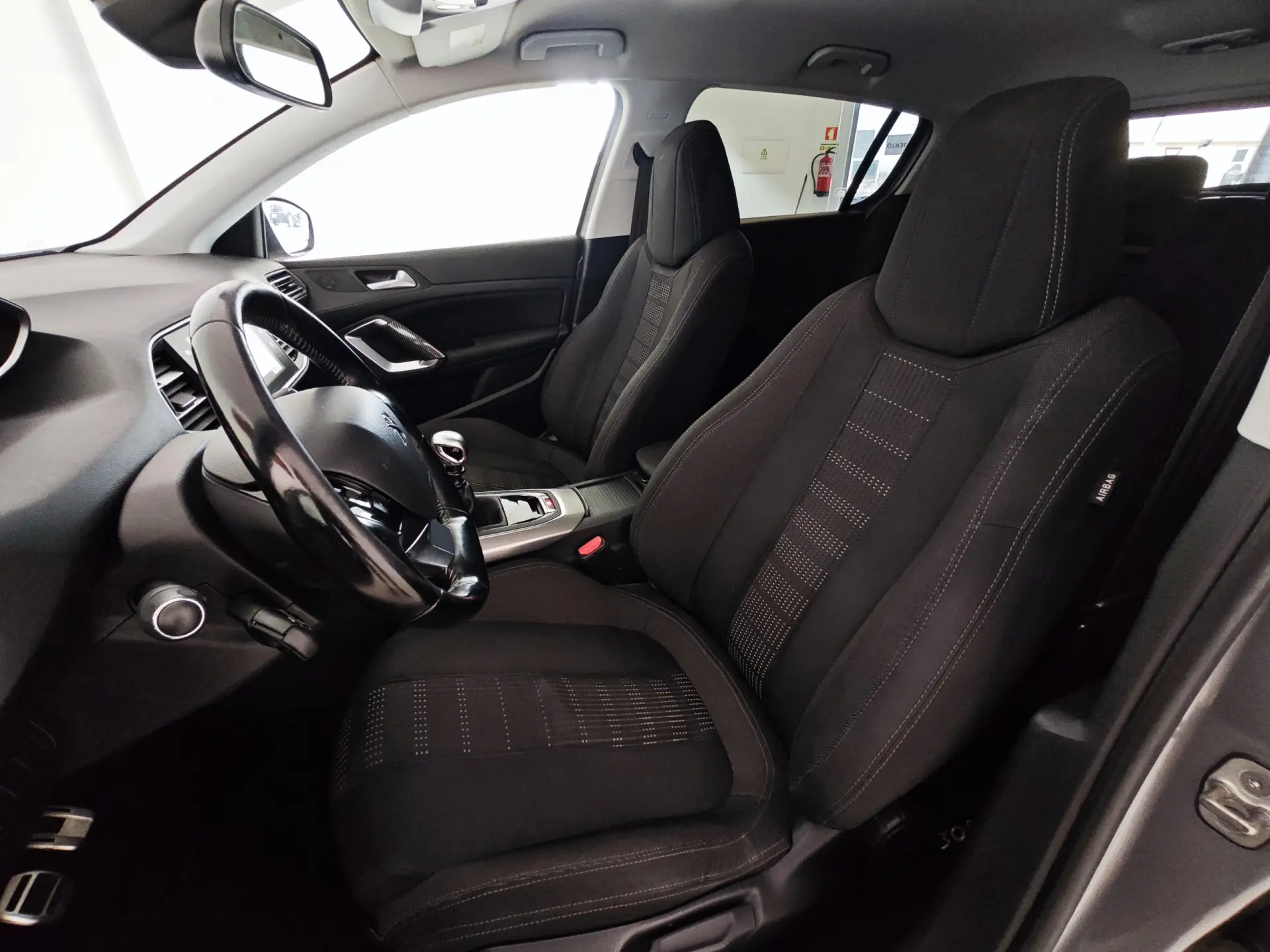 Peugeot 308 1.2 PureTech Allure Pack 27