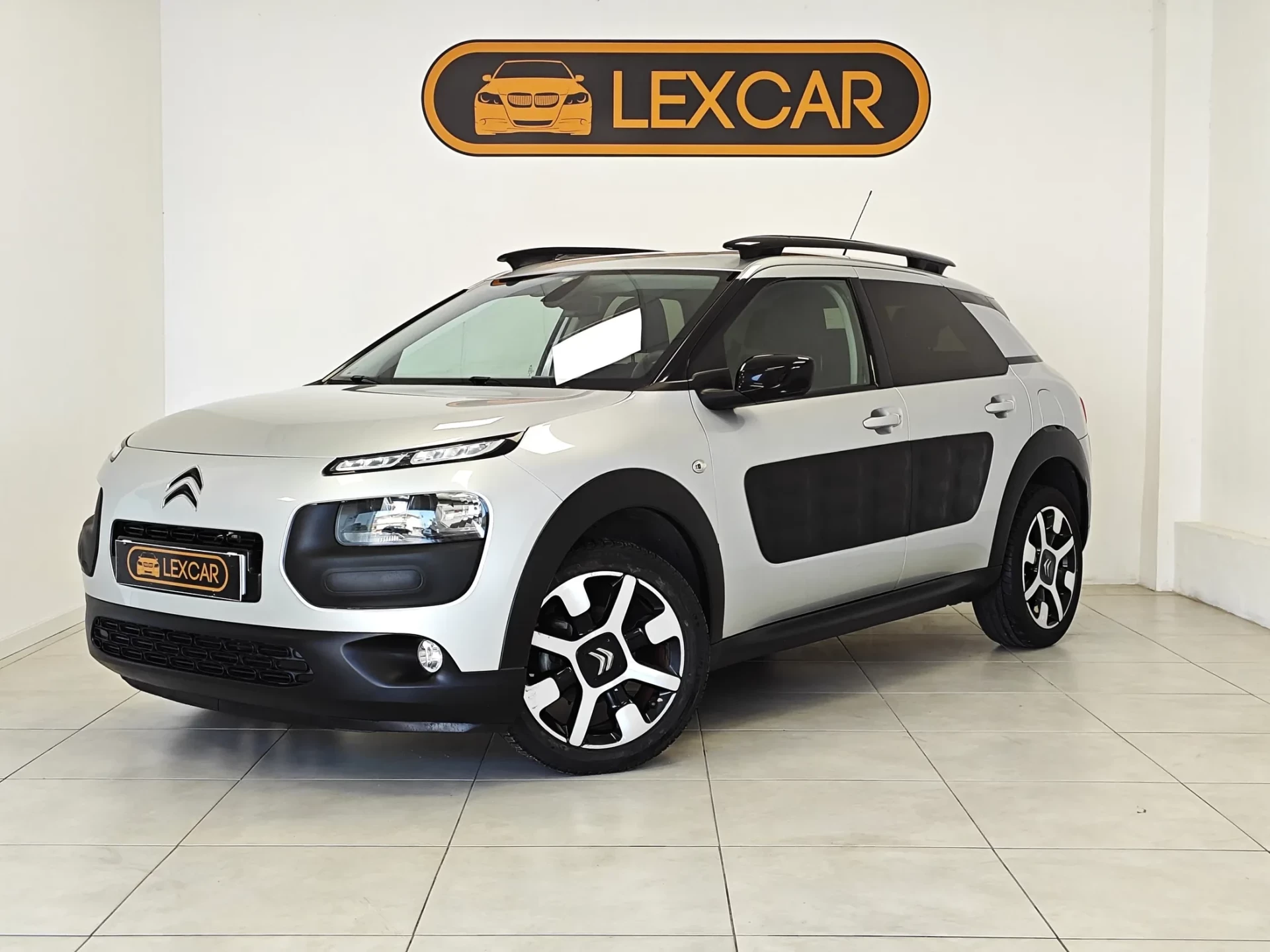 Citroën C4 Cactus 1.2 PureTech Shine 2